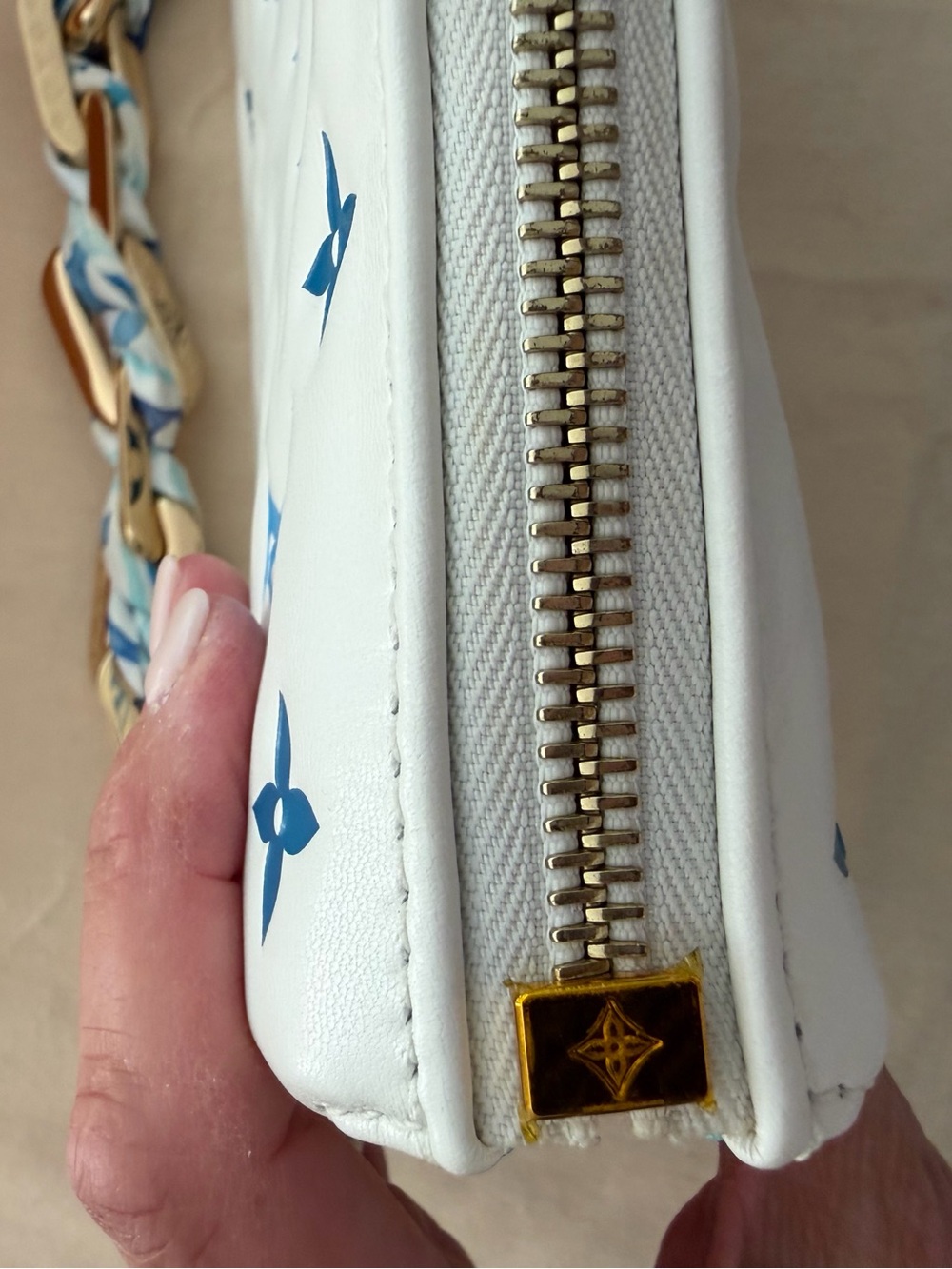 Louis Vuitton Coussin PM By The Pool M11225 Blue White Scarf Chain Authentic - Picture 8 of 15